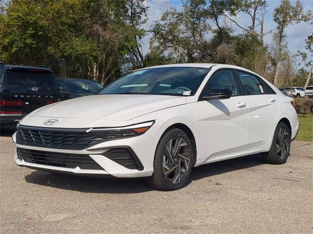 new 2025 Hyundai Elantra car, priced at $23,612