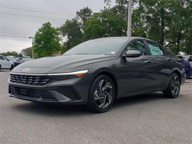 new 2024 Hyundai Elantra car, priced at $27,332