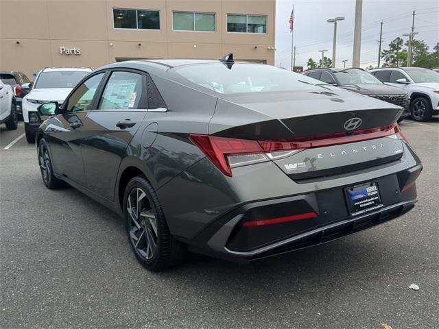 new 2024 Hyundai Elantra car, priced at $27,332