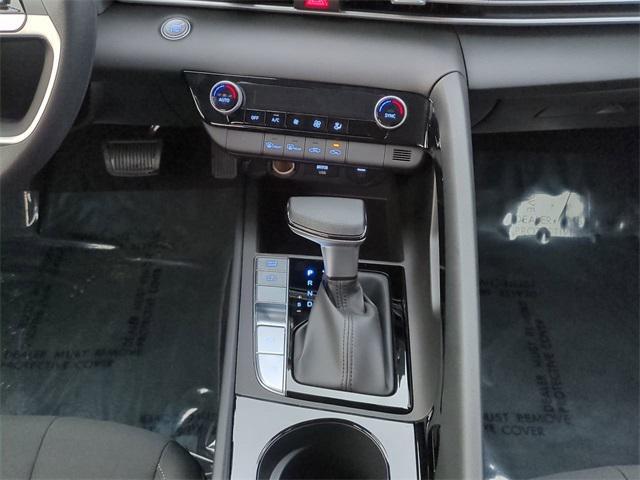 new 2026 Hyundai ELANTRA HEV car, priced at $25,899