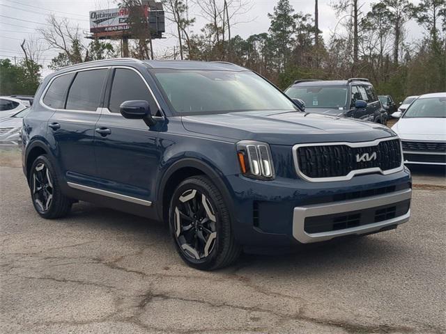 used 2023 Kia Telluride car, priced at $38,567