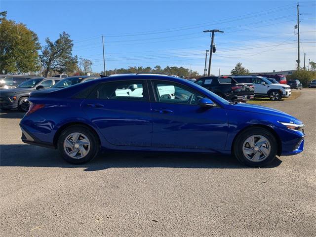 new 2025 Hyundai Elantra car, priced at $21,919