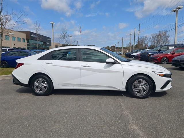 new 2025 Hyundai Elantra car, priced at $23,501