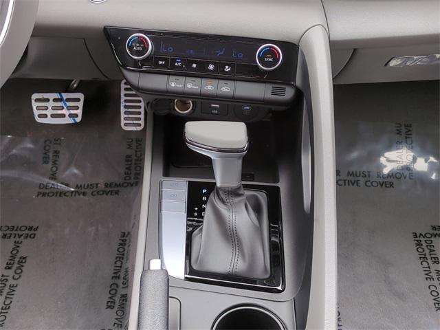 new 2025 Hyundai Elantra car, priced at $22,629