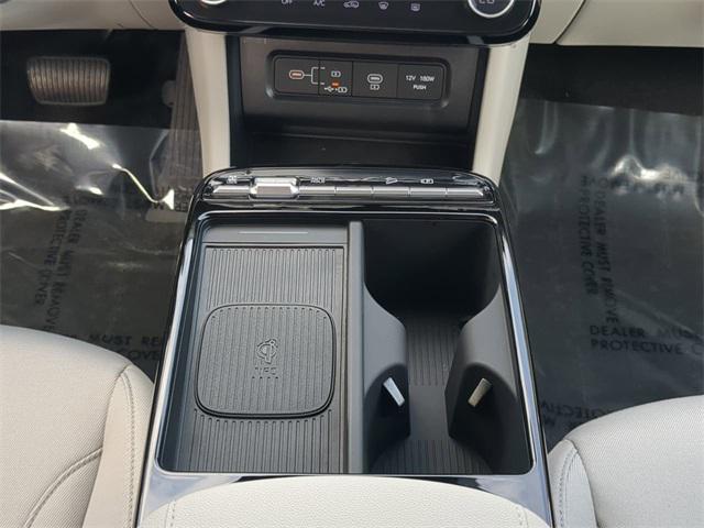 new 2025 Hyundai TUCSON Hybrid car, priced at $33,860