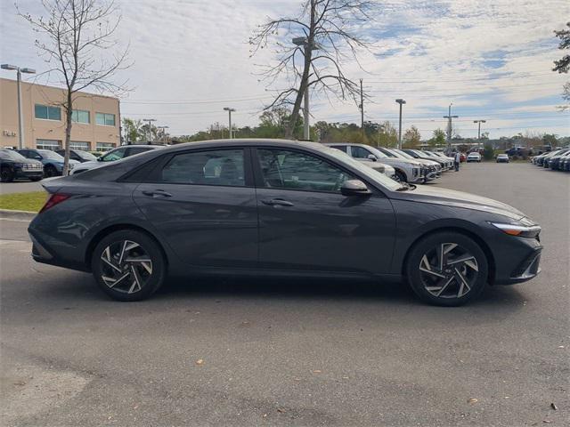 new 2025 Hyundai Elantra car, priced at $23,107