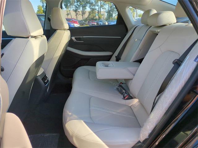 new 2025 Hyundai Sonata Hybrid car, priced at $33,550