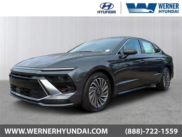 new 2025 Hyundai Sonata Hybrid car, priced at $30,729
