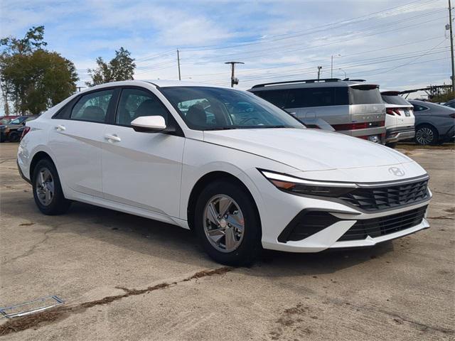 new 2025 Hyundai Elantra car, priced at $23,536