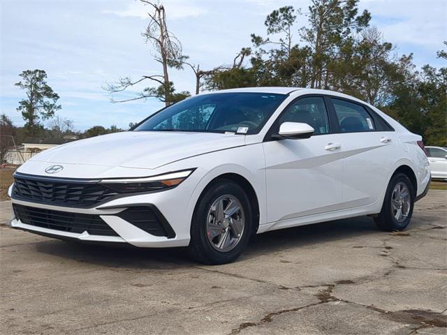 new 2025 Hyundai Elantra car, priced at $23,536