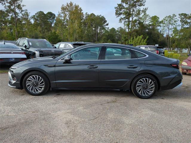 new 2025 Hyundai Sonata Hybrid car, priced at $33,773