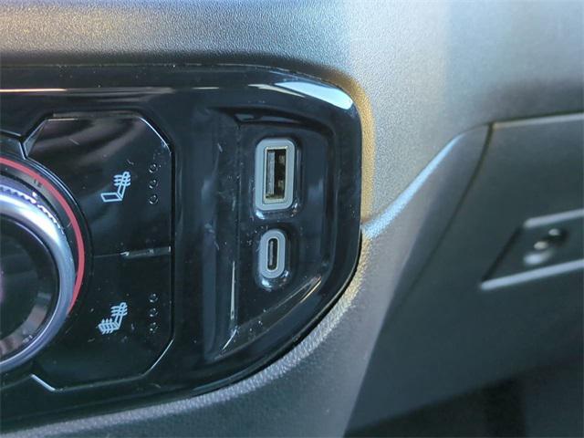 used 2024 GMC Sierra 1500 car, priced at $40,500