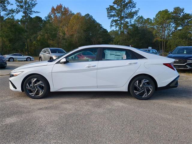 new 2025 Hyundai Elantra car, priced at $26,689