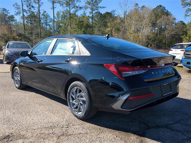 new 2025 Hyundai Elantra car, priced at $24,136