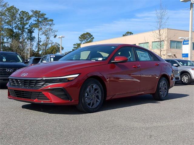 new 2025 Hyundai Elantra car, priced at $24,616