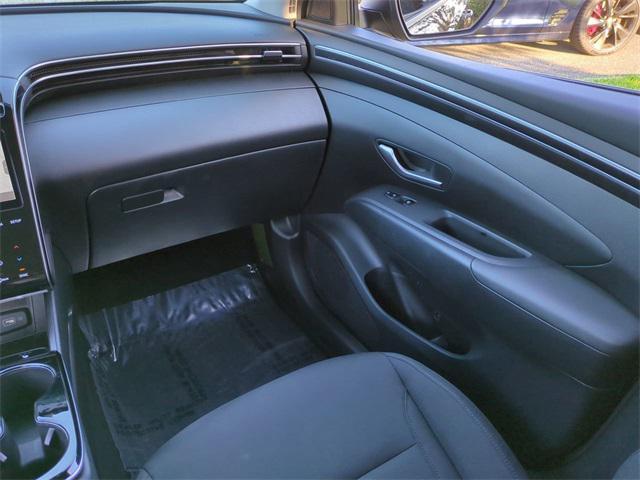 used 2024 Hyundai TUCSON Hybrid car, priced at $25,000