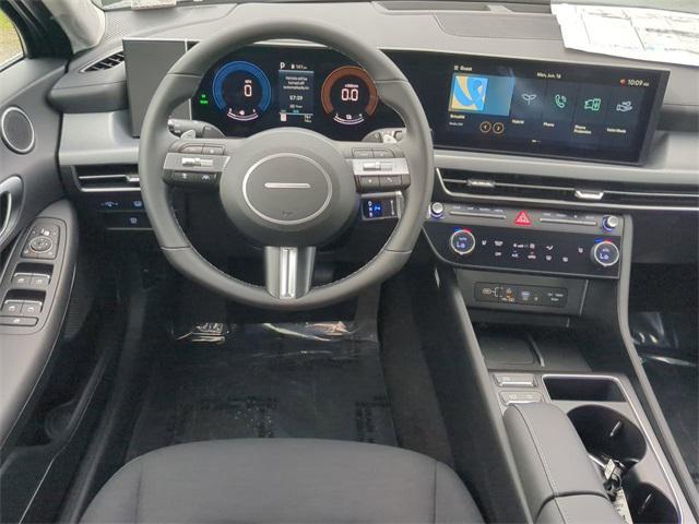 new 2025 Hyundai Sonata Hybrid car, priced at $30,831