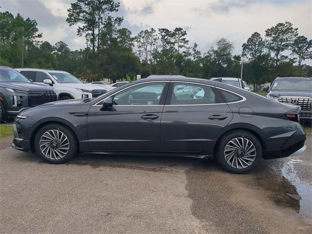 new 2025 Hyundai Sonata Hybrid car, priced at $30,831