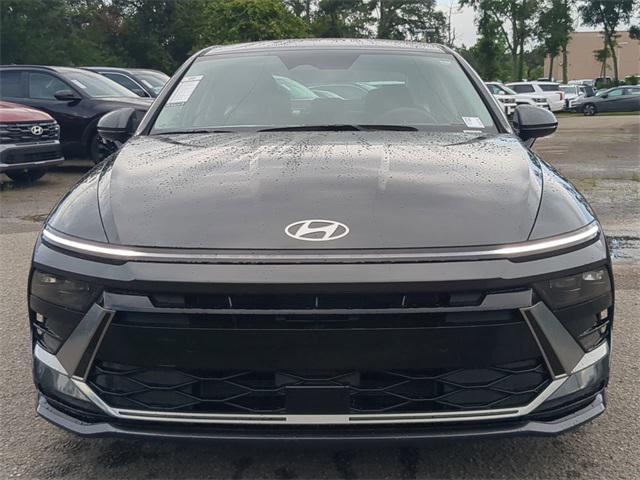 new 2025 Hyundai Sonata Hybrid car, priced at $30,831