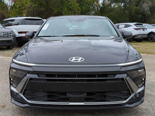 new 2025 Hyundai Sonata Hybrid car, priced at $27,636
