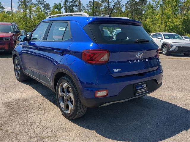 used 2025 Hyundai Venue car