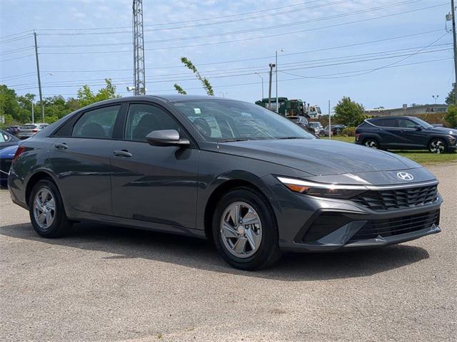 new 2025 Hyundai Elantra car, priced at $23,095