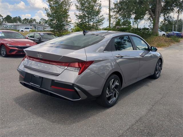 new 2025 Hyundai Elantra car, priced at $27,694