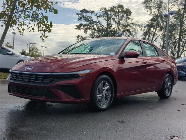 new 2025 Hyundai Elantra car, priced at $23,435