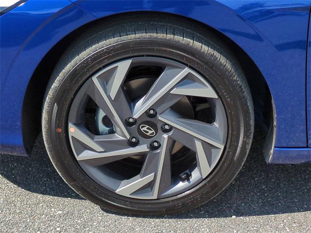 new 2025 Hyundai Elantra car, priced at $22,316