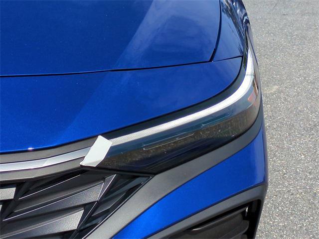 new 2025 Hyundai Elantra car, priced at $22,316