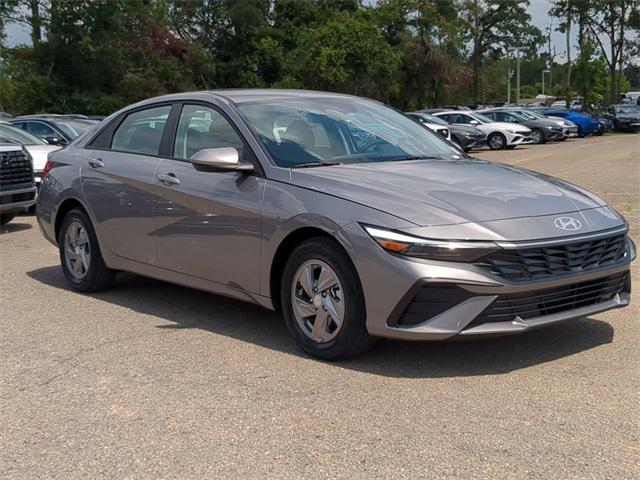 new 2025 Hyundai Elantra car, priced at $21,919