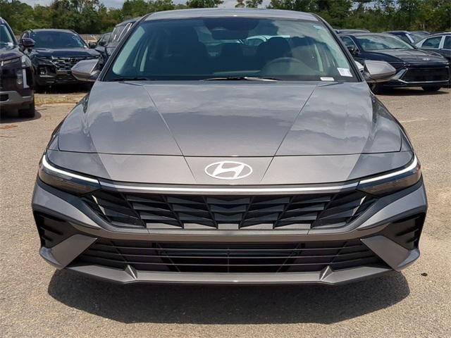 new 2025 Hyundai Elantra car, priced at $21,919