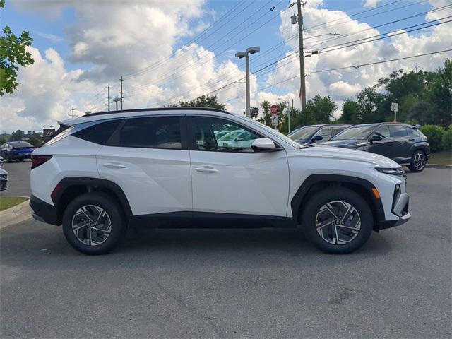 new 2025 Hyundai TUCSON Hybrid car, priced at $33,812