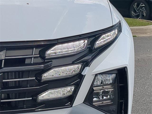 new 2025 Hyundai TUCSON Hybrid car, priced at $33,812