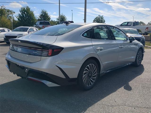 new 2024 Hyundai Sonata Hybrid car, priced at $30,880