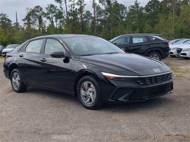 new 2025 Hyundai Elantra car, priced at $23,051