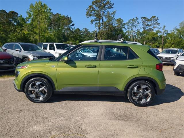 used 2022 Hyundai Venue car