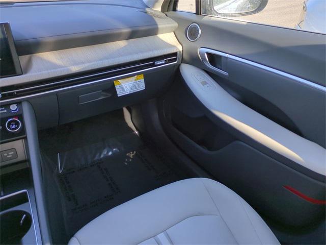 new 2025 Hyundai Sonata Hybrid car, priced at $27,716