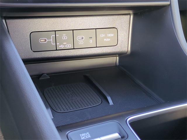 new 2025 Hyundai Sonata Hybrid car, priced at $27,716