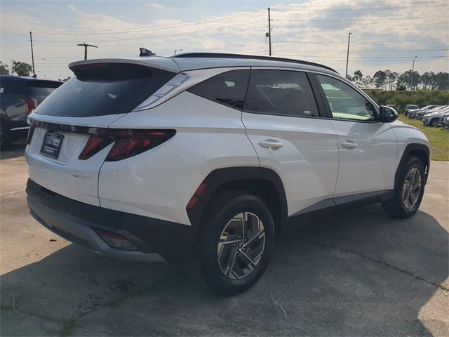 new 2025 Hyundai TUCSON Hybrid car, priced at $33,804