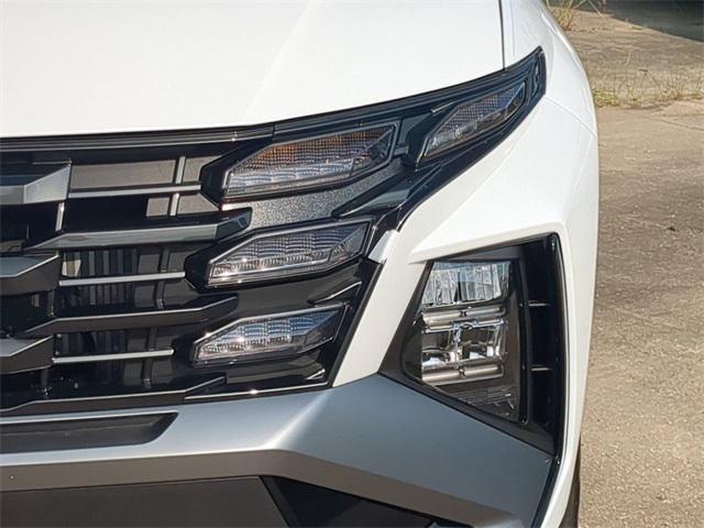 new 2025 Hyundai TUCSON Hybrid car, priced at $33,804