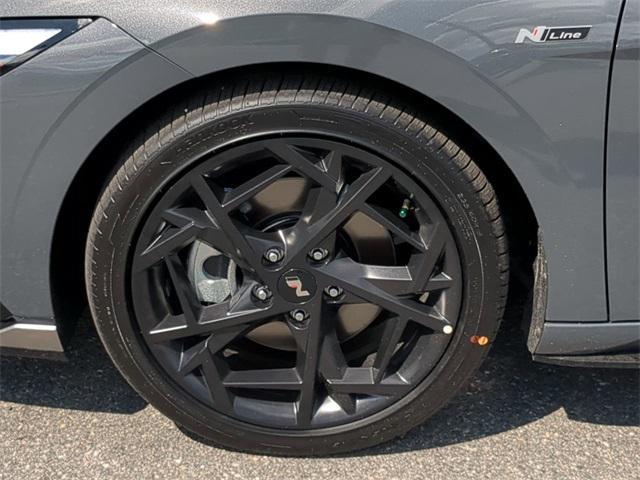 new 2025 Hyundai Elantra car, priced at $28,463