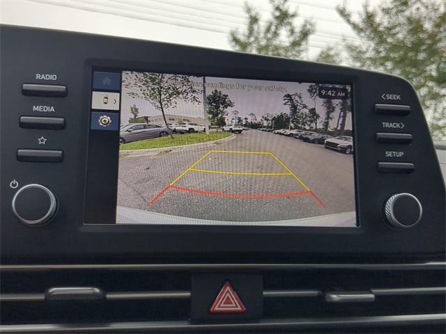 new 2025 Hyundai Elantra car