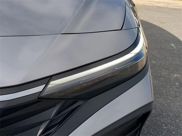 new 2025 Hyundai Elantra car