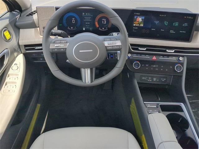 new 2025 Hyundai Sonata Hybrid car, priced at $30,862