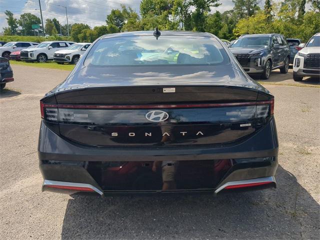 new 2025 Hyundai Sonata Hybrid car, priced at $30,862