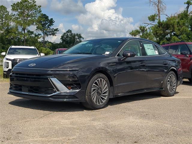 new 2025 Hyundai Sonata Hybrid car, priced at $30,862