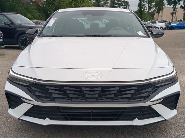 new 2025 Hyundai Elantra car, priced at $25,580