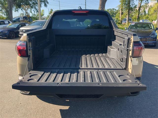 used 2024 Hyundai SANTA CRUZ car, priced at $25,900