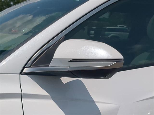 new 2025 Hyundai TUCSON Hybrid car, priced at $39,584